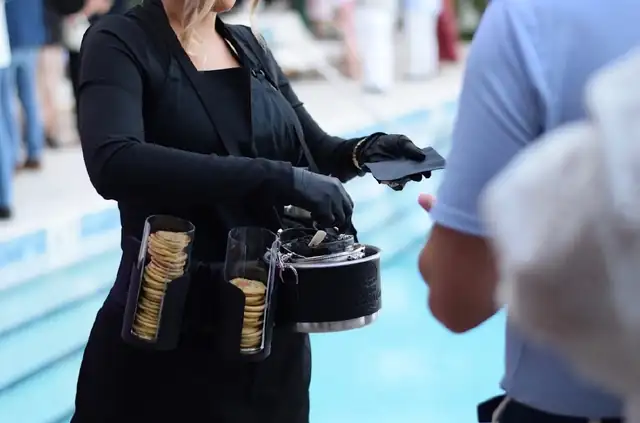 The Caviar Carte service ritual